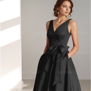 Formal cocktail dress with bow